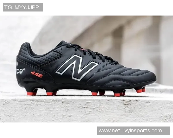 新百伦足球鞋助力球场表现提升让每一场比赛都充满激情与活力